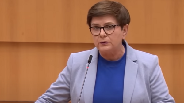 Nowy rząd przyjmie pakt migracyjny? Szydło ostrzega: "Na ulicach europejskich miast giną ludzie"