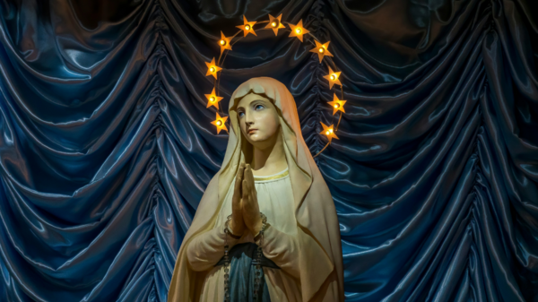 Nabożeństwo pięciu pierwszych sobót miesiąca. Franciszkanie zapraszają do modlitwy. Wynagrodzenie Matce Bożej za zniewagi i bluźnierstwa