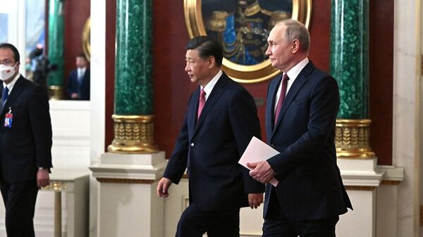 Urojony globalizm komunistów z Moskwy, Berlina, Pekinu i BRICSu
