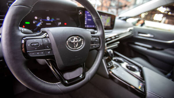 Toyota nie zrezygnuje z silników spalinowych. "Diesel sprawdzonym rozwiązaniem"