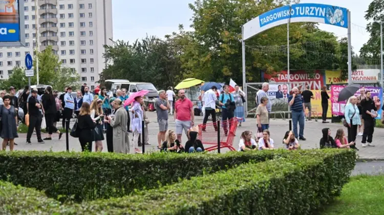 Ewakuowani z centrum handlowego w Szczecinie