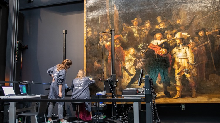 Renowacja obrazu "Straż nocna" Rembrandta