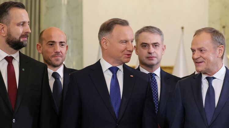 Prezydent Andrzej Duda oraz członkowie rządu Donalda Tuska