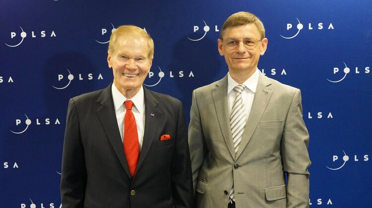 Szef NASA Bill Nelson oraz POLSA Grzegorz Wrochna