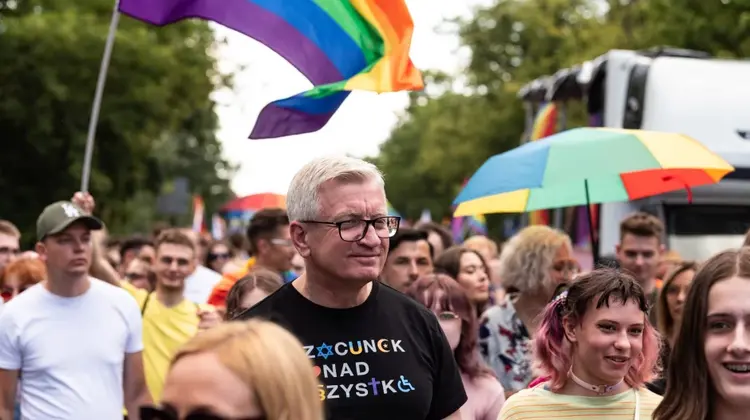 Prezydent Jacek Jaśkowiak podczas Marszu Równości