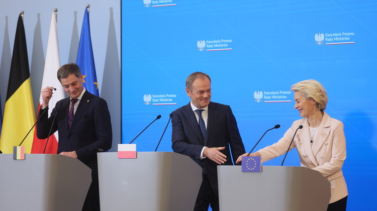 Premier Donald Tusk, szefowa Komisji Europejskiej Ursula von der Leyen i Premier Belgii Alexander De Croo