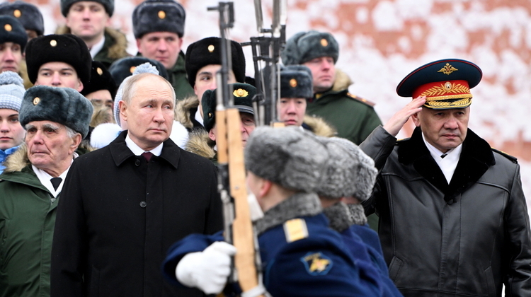 Prezydent Rosji Władimir Putin i były Minister Obrony Siergiej Szojgu