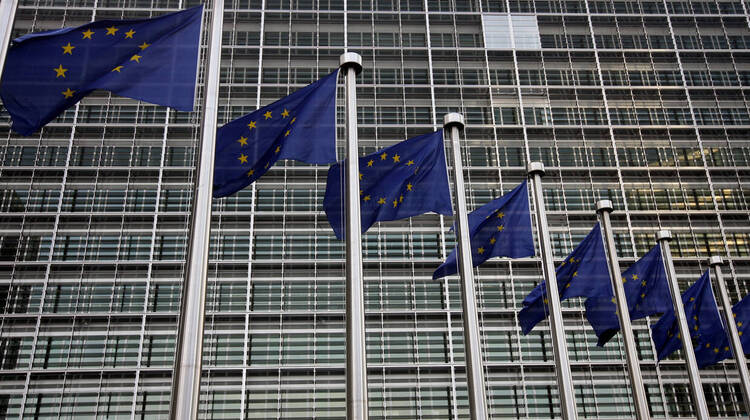 Komisja Europejska skontroluje dwa polskie konsulaty