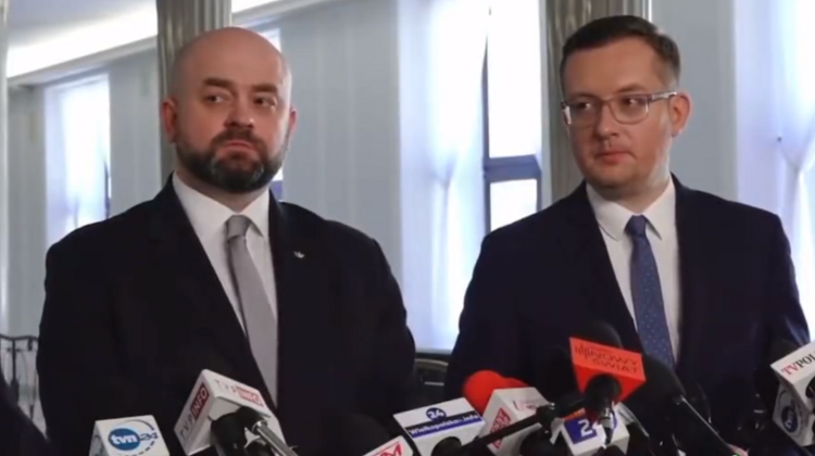 Bartłomiej Pejo i poseł Konfederacji Robert Winnicki