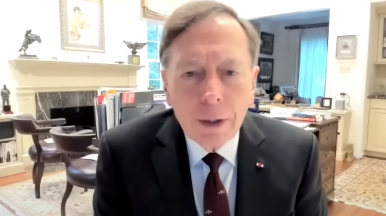 Były szef CIA David Petraeus