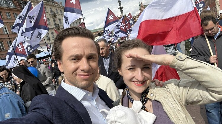 Na marszu obecni byli m.in. Krzysztof Bosak wraz z żoną Kariną