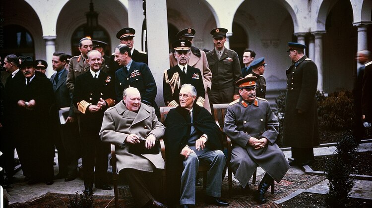 Premier Wielkiej Brytanii Winston Churchill, Prezydent USA Franklin D. Roossvelt i przywódca Związku Radzieckiego Józef Stalin podczas konferencji jałtańskiej